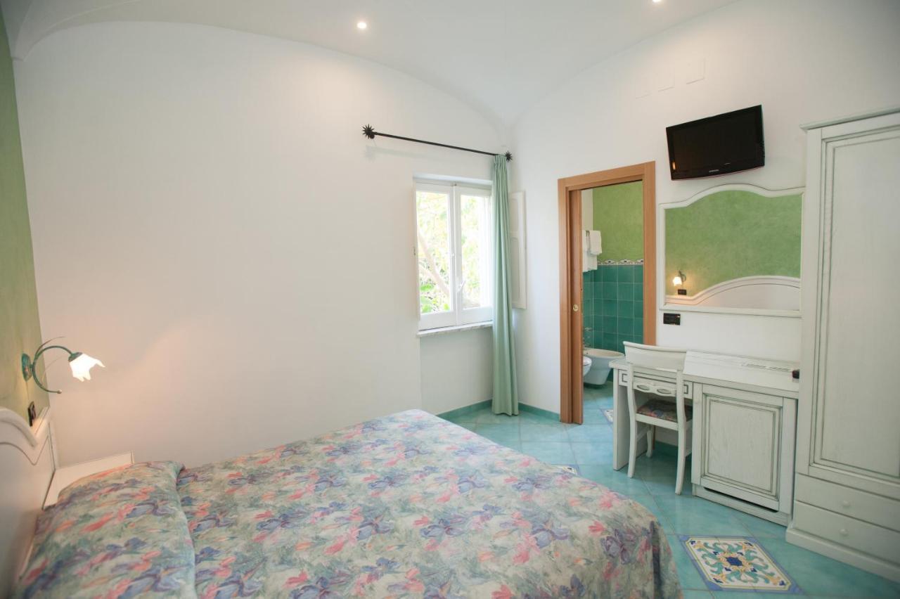 Hotel Villa Sirena - Thermae & Spa Ischia Dış mekan fotoğraf
