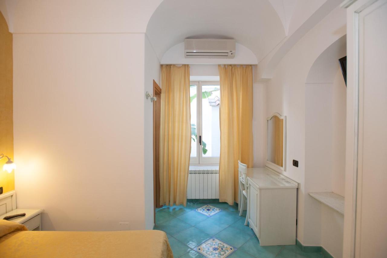 Hotel Villa Sirena - Thermae & Spa Ischia Dış mekan fotoğraf