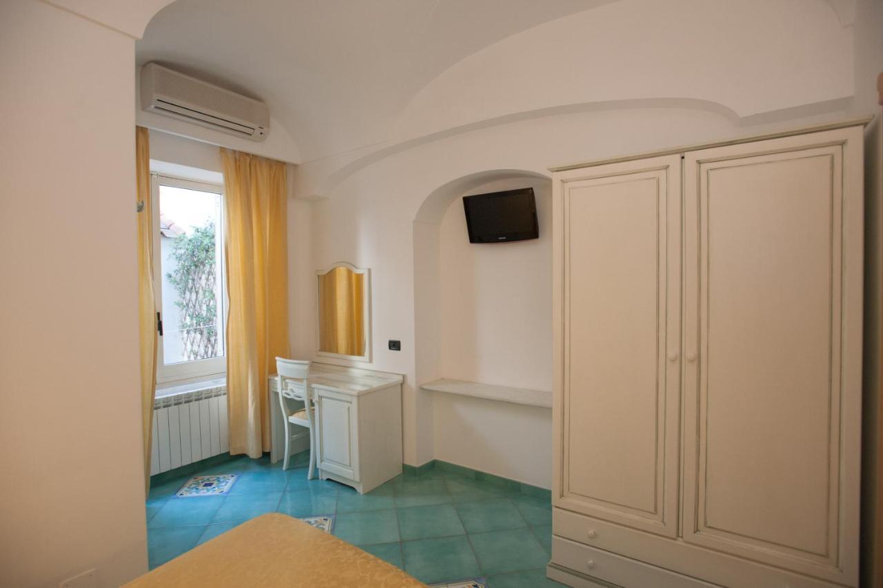 Hotel Villa Sirena - Thermae & Spa Ischia Dış mekan fotoğraf