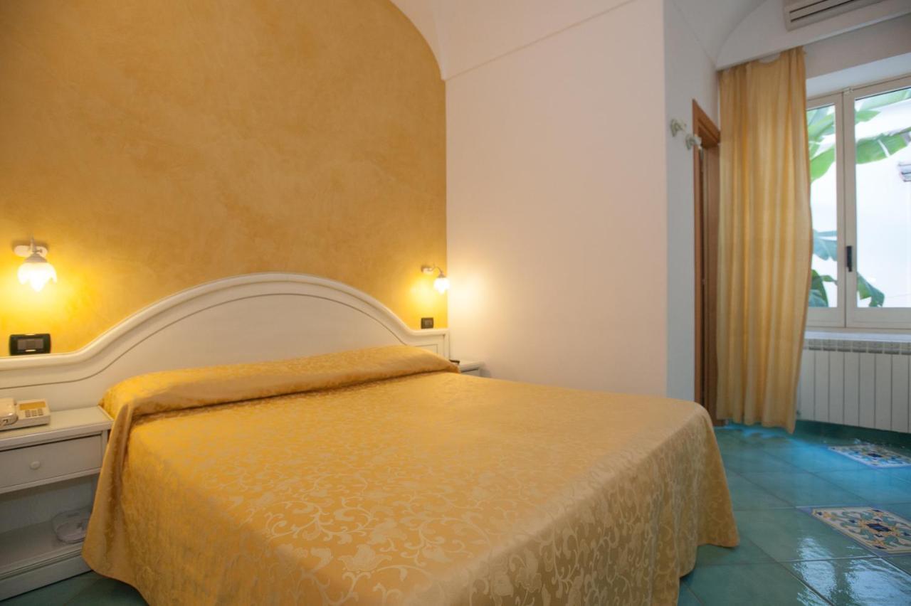 Hotel Villa Sirena - Thermae & Spa Ischia Dış mekan fotoğraf